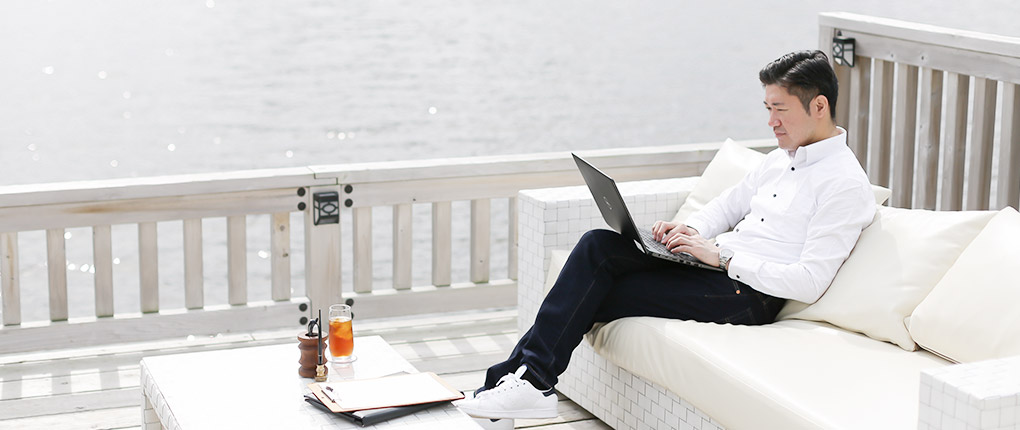 ワーケーションルーム(スパリビング付きツインルーム)